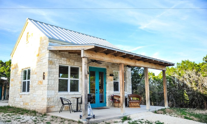 Dripping Springs Cabaña | Hill Country Casitas