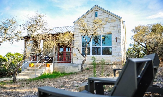 Dripping Springs Casa | Hill Country Casitas