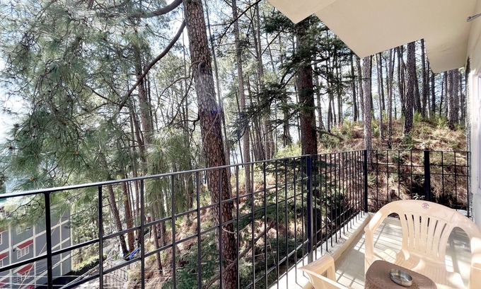 Shimla Cabaña | Hill Songey by Dumnu Homes