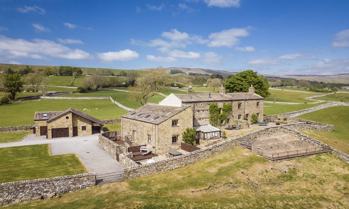 Worton Otro | Hill Top Farm, Askrigg, Yorkshire Dales