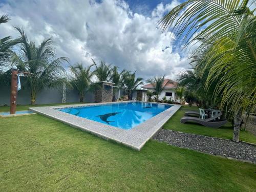 Dauis Casa | Hill View Home Stay