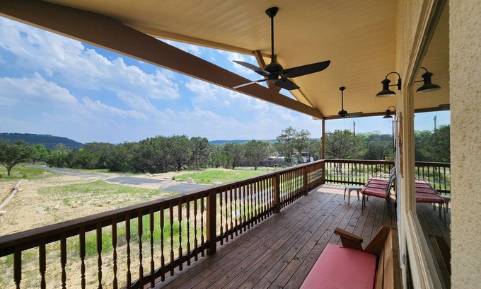 Kerrville Casa | Hill-View Italian Villa On A Private Estate