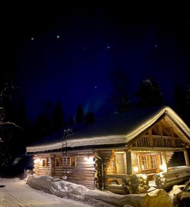 Akaslompolo Chalet De Esquí | Hillankukka