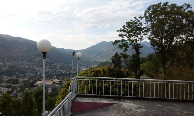 Muzaffarabad Casa | HillBrow Guest House And Restaurant