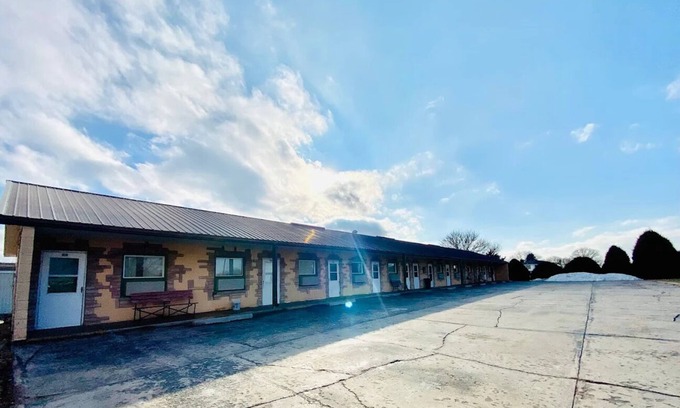 Norton Hotel | Hillcrest Motel