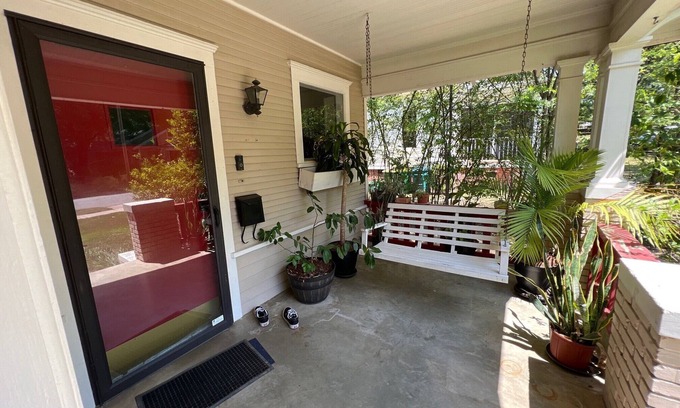 Hillcrest Casa | Hillcrest Palm Street Bungalow