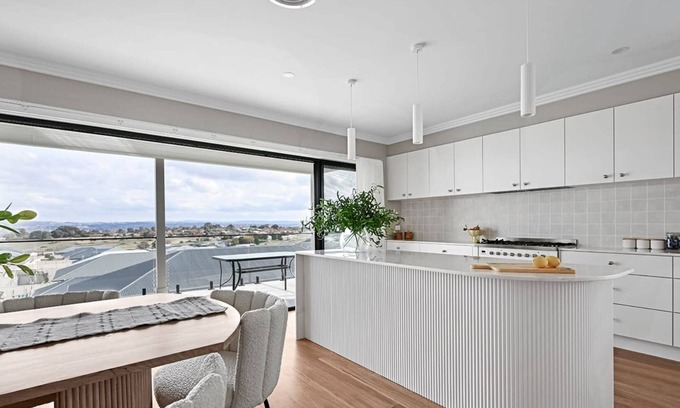 Kelso Casa | Hillgrove - Sophisticated Entertainer in Bathurst