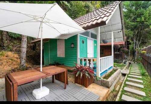 Tanah Rata Chalet De Esquí | Hillside cottage chalet studio