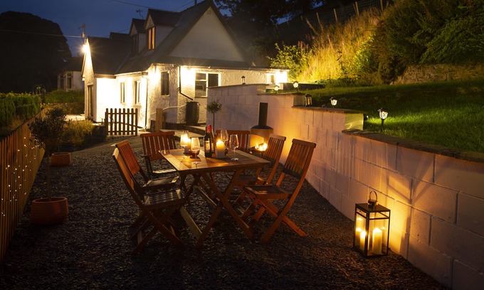 Glyndyfrdwy Cabaña | Idyllic private, spacious cottage with amazing valley views near Llangollen