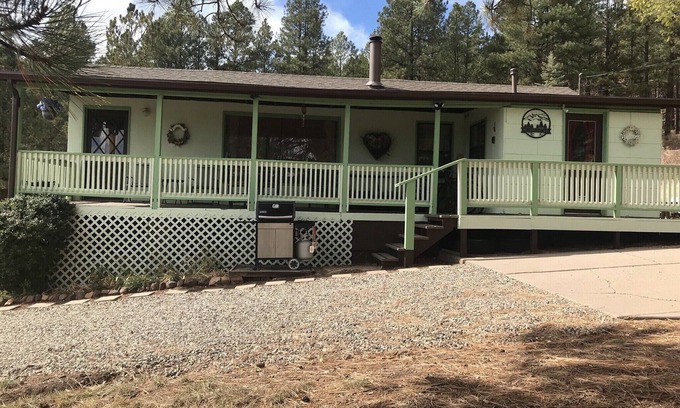 Flagstaff Casa | The Hillside Cottage