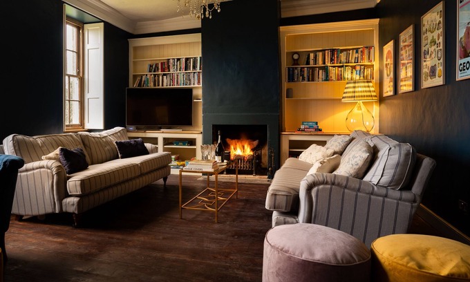 East Horrington Casa | Hillside House - beautiful old house