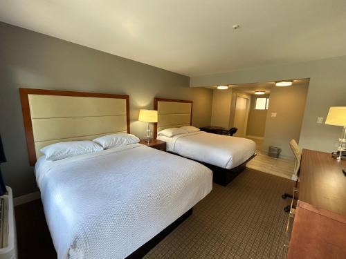 Montgomery Village Hotel | Hillside Inn