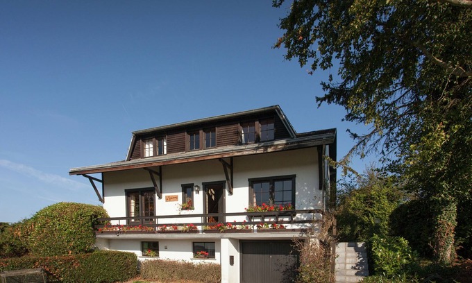 Stavelot Casa | Estancia en la ladera cerca de Coo Fall