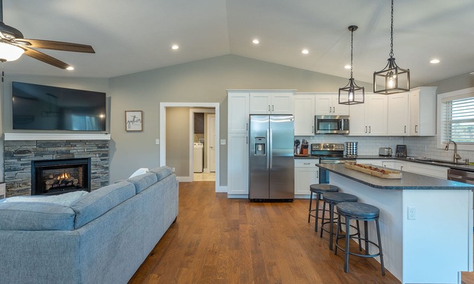 Weaverville Casa | Hilltop Haven - Game room - Fireplace - 15 To Downtown Asheville