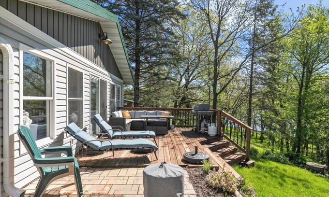 Markesan Cabaña | Hilltop Hideaway on Big Twin Lake, minutes from Green Lake attractions.