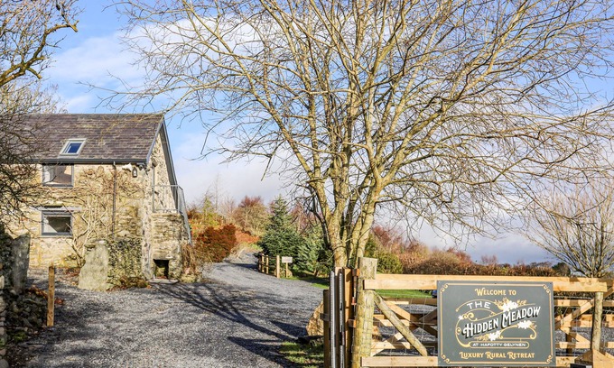 Corwen Cabaña | Hilltop Lodge