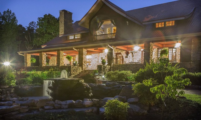 Hot Springs Cama Y Desayuno | Hilltop Manor Bed and Breakfast