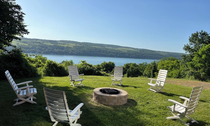 Hammondsport Cabina | Hilltop on Keuka - Your Perfect Lakeview Getaway