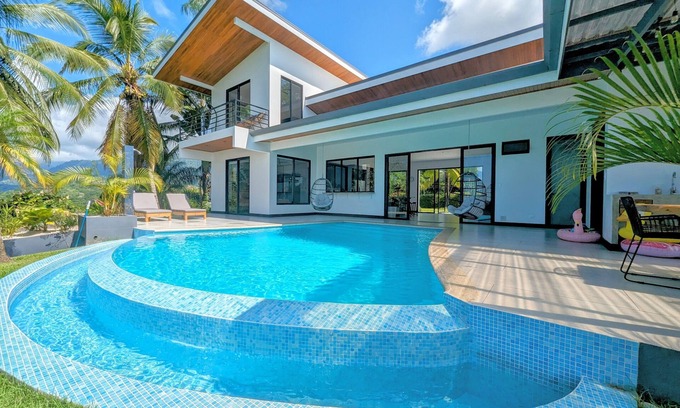 Ciudad Cortés Casa | Hilltop Villa with Amazing Ocean and Jungle Views