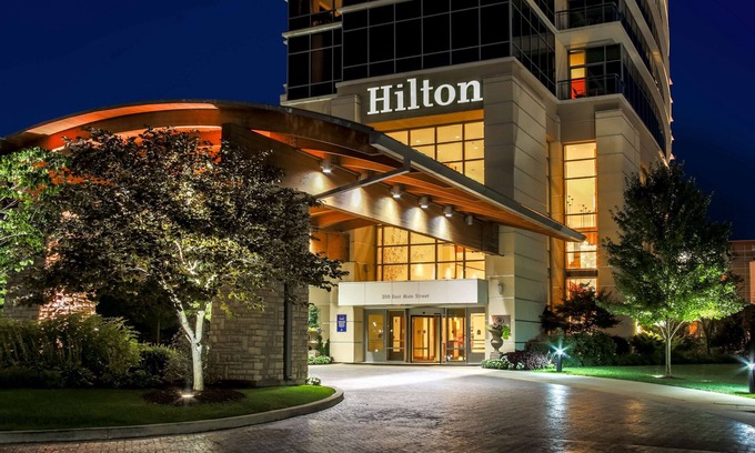 Downtown Branson Hotel | Hilton Branson Convention Center