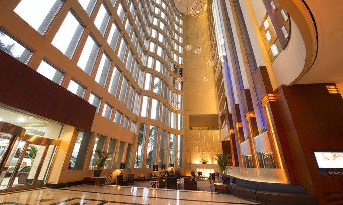 Barrio Kennedy Hotel | Hilton Colon Guayaquil