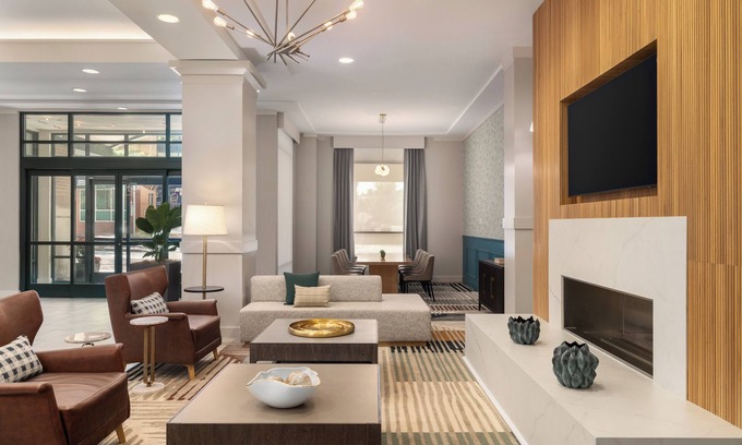 Shirlington Hotel | Hilton Garden Inn Arlington-Shirlington
