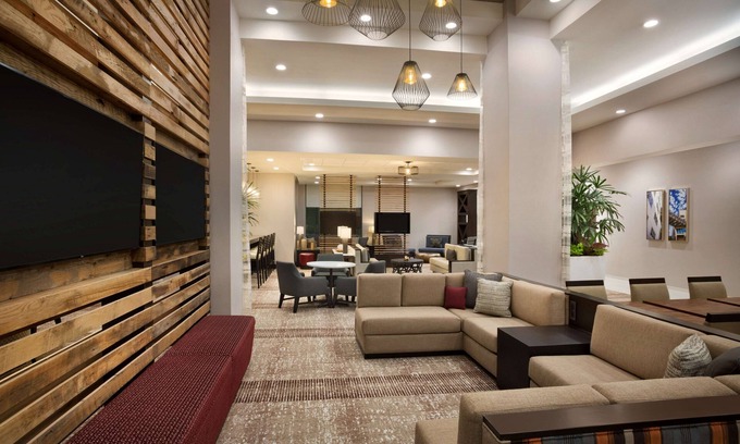 Five Points South Hotel | Hilton Garden Inn Downtown Birmingham