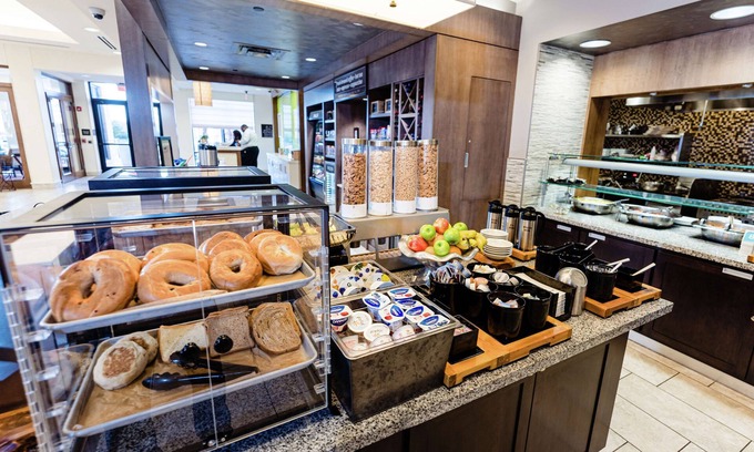 Exton Hotel | Hilton Garden Inn Exton / West Chester