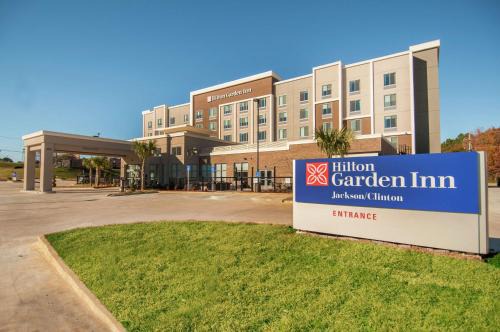 Clinton Hotel | Hilton Garden Inn Jackson/Clinton