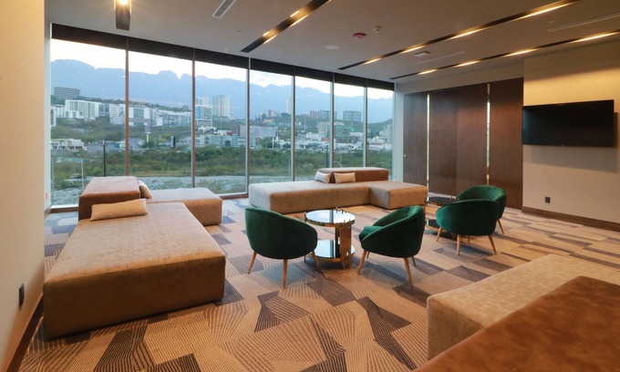 Monterrey Hotel | Hilton Garden Inn Monterrey Obispado