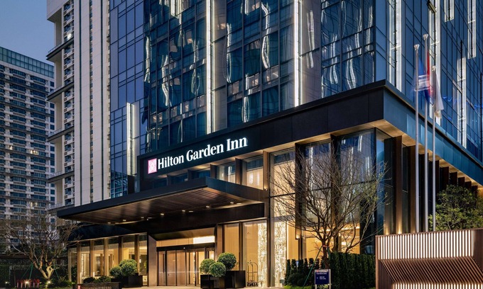 Shajing Hotel | Hilton Garden Inn Shenzhen World Exhibition & Convention Center