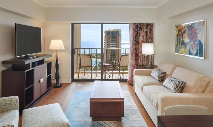 Waikiki Complejo | Hawaiian Village - Muchas semanas disponibles - All Towers