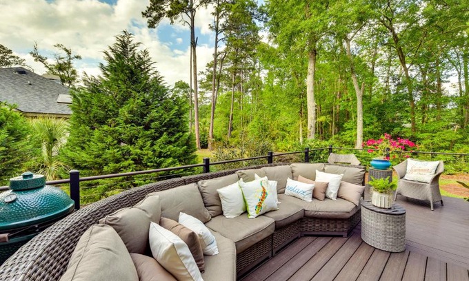 Sea Pines Casa | Hilton Head Island Resort Home with Fire Pit!