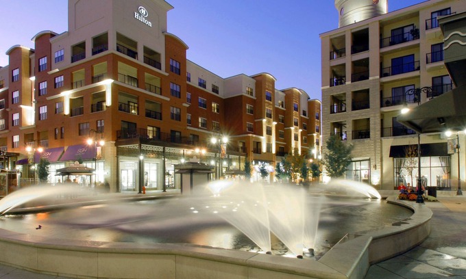 Downtown Branson Hotel | Hilton Promenade at Branson Landing