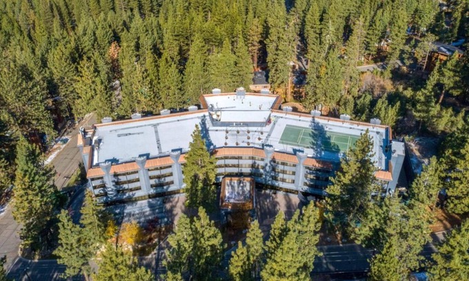 South Lake Tahoe Complejo | Hilton Vacation Club - Tahoe Seasons - Across from Heavenly Ski Resort