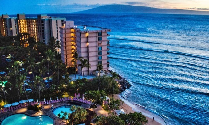 Honokowai Complejo | Kaanapali Beach Club--1 Bedroom Sleeps 4--Oceanfront Resort