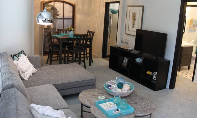Altadena Casa | HIP CHARM & COMFORT EN ALTADENA 1987