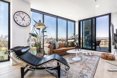 Footscray Apartamento | Hip Condo on Maribyrnong River Cityscape Views!