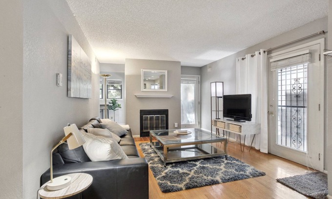 Speer Condominio | Hip Historic Baker Area Condo - Individual Garage Parking Included!
