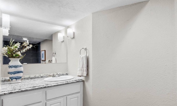Arvada Plaza Area Casa | Hip Old Town Arvada Pad