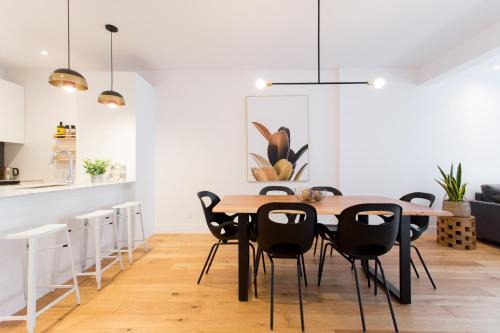 Little Italy Apartamento | Hip, Stylish Apartment in Little Italy by Den Stays A