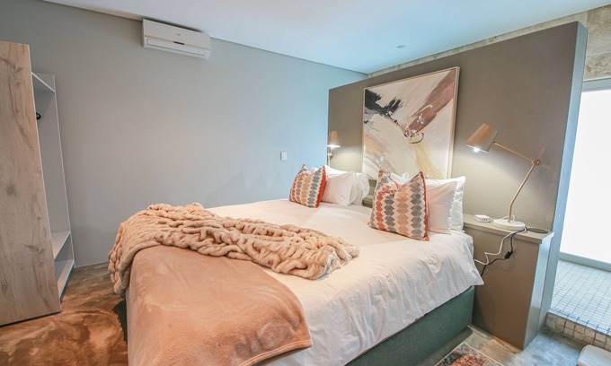 Windhoek Apartamento | Moderno y urbano ☆ 5 minutos de Joe's Beerhouse y CBD ♥