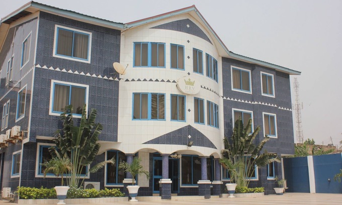 Awoshie Hotel | His Royal Vico Hotel