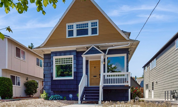 Central District Casa | Historic 1903 Home with Typewriter Charm & Timeless Soul