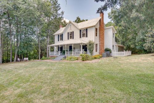 Bynum Casa | Historic and Charming Pittsboro Home with Fireplaces