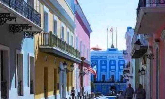 Mercado Apartamento | Historic and Stylish Apt at Calle Fortaleza!
