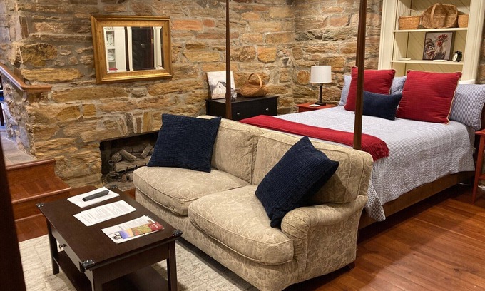 Warrenton Apartamento | Historic apartment in Old Town Warrenton, Virginia