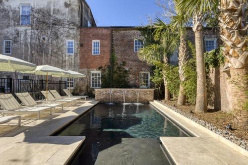 Harleston Village Cama Y Desayuno | Historic B&B Veranda King Suite Walk to King