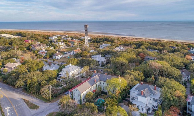 Sullivan's Island Casa | Historic Captain's Quarters on Sullivan's! Unique Opportunity to Vacation in a Piece of History!
