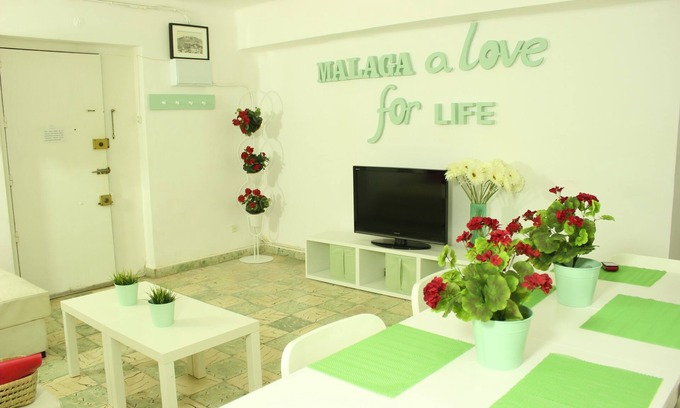 Lagunillas Condominio | CENTRO HISTÓRICO, HASTA 7 PERSONAS, MUY AMPLIO, WIFI, AIRE ACON, PLAYA A 15 MIN
